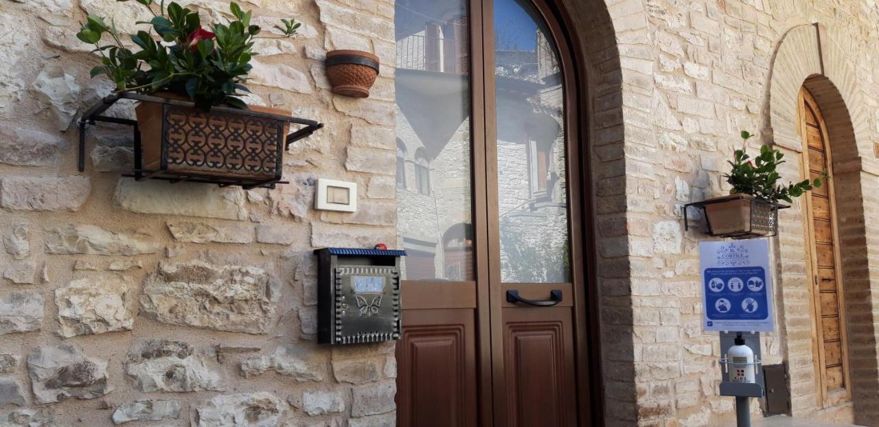 Il Cortile Di San Rufino Assis Exterior foto
