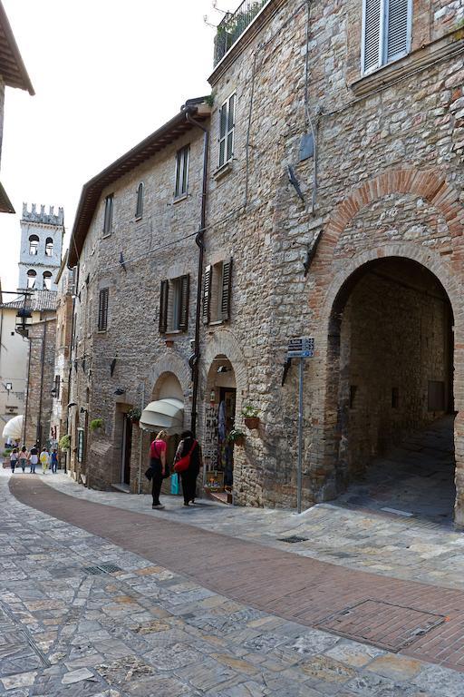 Il Cortile Di San Rufino Assis Quarto foto