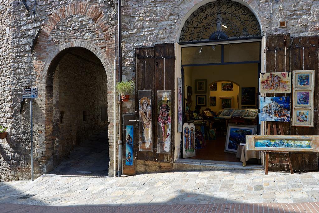 Il Cortile Di San Rufino Assis Quarto foto